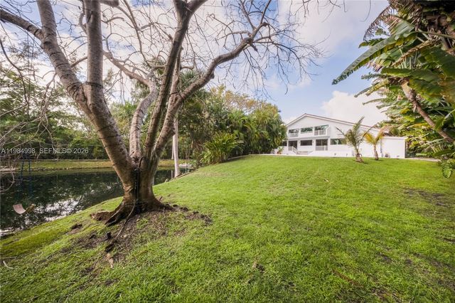 5981 SW 136th St, Pinecrest, FL 33156