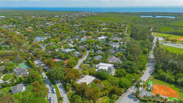 5981 SW 136th St, Pinecrest, FL 33156