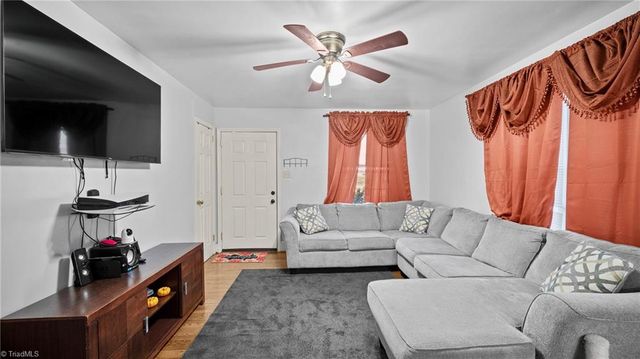 2007 Lynette Drive, Greensboro, NC 27403