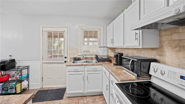 2007 Lynette Drive, Greensboro, NC 27403