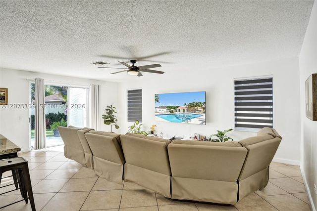 1933 SW 180th Ter, Miramar, FL 33029