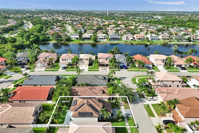 1933 SW 180th Ter, Miramar, FL 33029