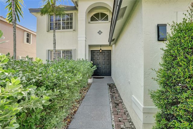 1933 SW 180th Ter, Miramar, FL 33029