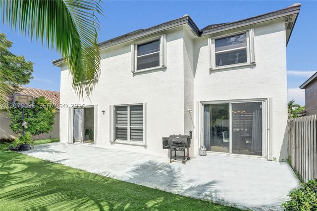 1933 SW 180th Ter, Miramar, FL 33029