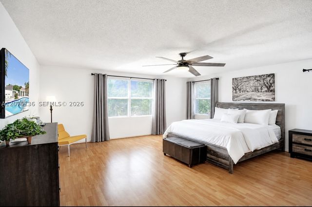 1933 SW 180th Ter, Miramar, FL 33029