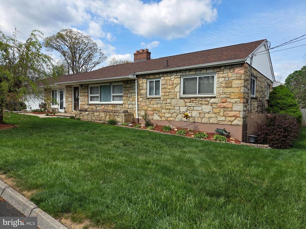 Image 1 of property listing at 203 WEMPE DR, Cumberland, MD 21502