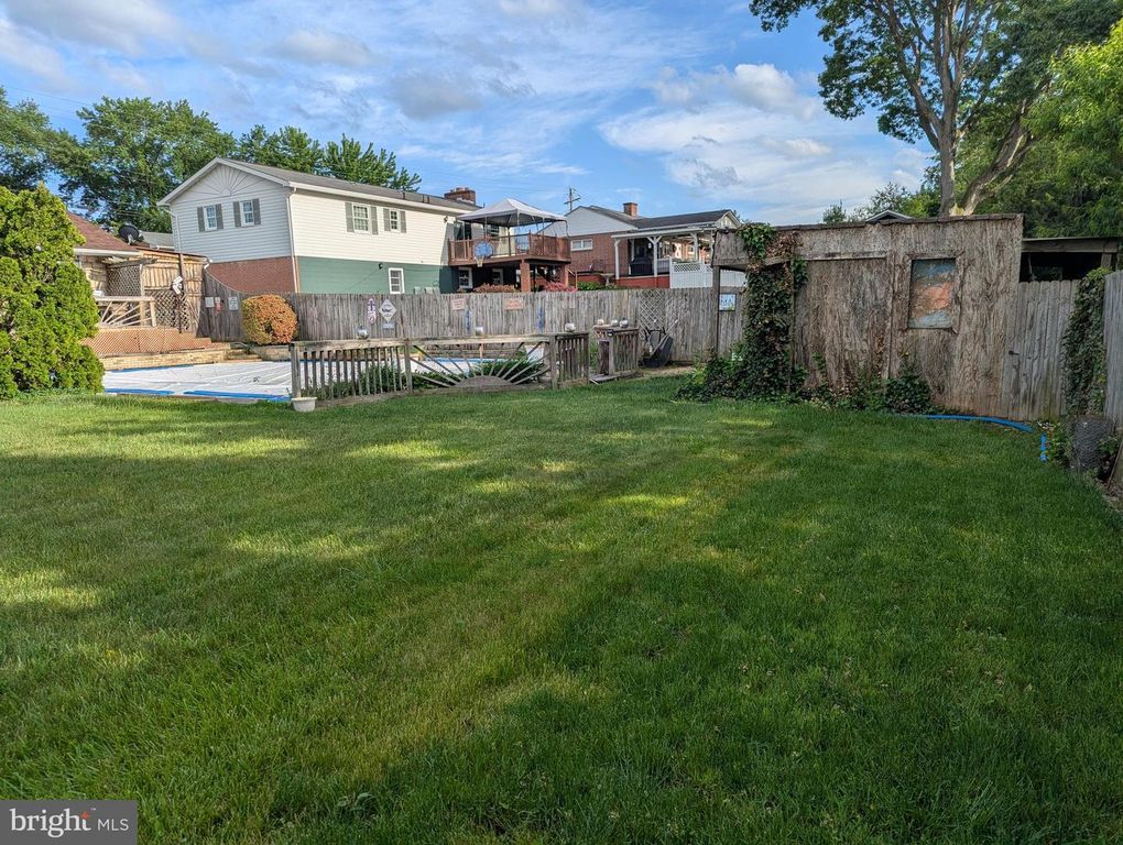 Image 17 of property listing at 203 WEMPE DR, Cumberland, MD 21502