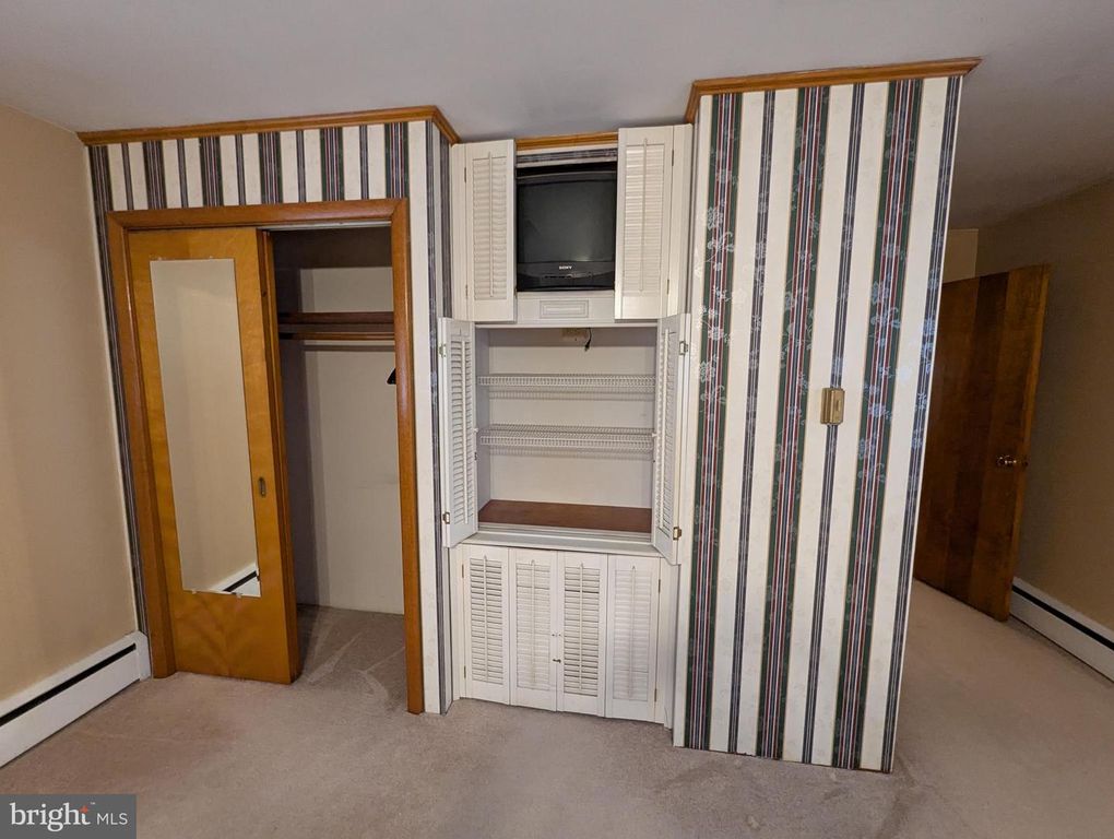Image 34 of property listing at 203 WEMPE DR, Cumberland, MD 21502