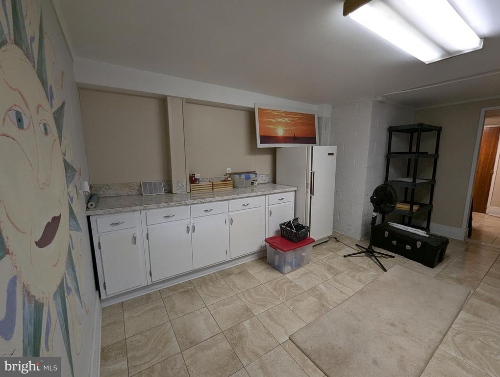 Image 56 of property listing at 203 WEMPE DR, Cumberland, MD 21502