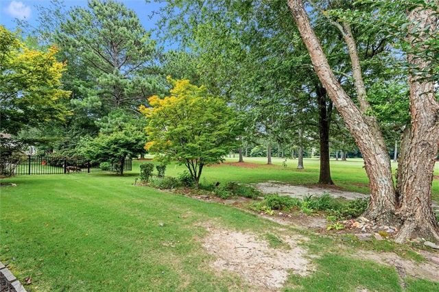 9821 Reflections Dr, Villa Rica, GA 30180