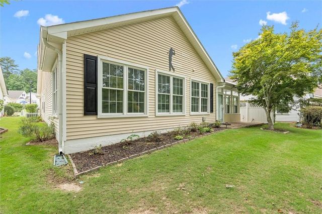 9821 Reflections Dr, Villa Rica, GA 30180