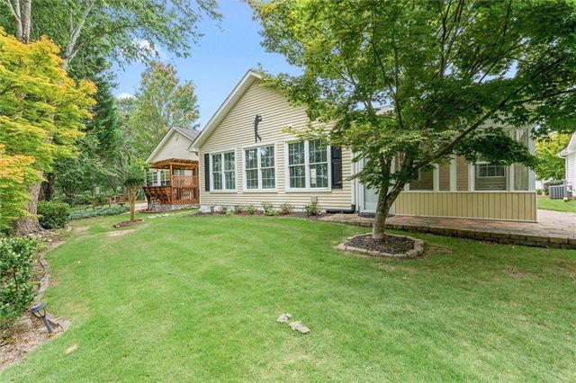 9821 Reflections Dr, Villa Rica, GA 30180
