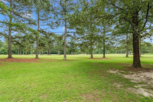 9821 Reflections Dr, Villa Rica, GA 30180