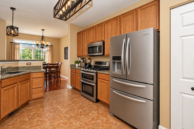 446 Bay Tree Court 446, Vernon Hills, IL 60061