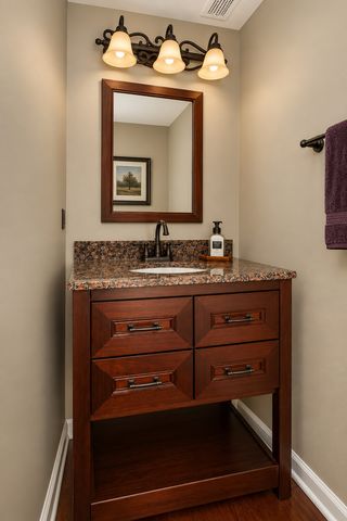 446 Bay Tree Court 446, Vernon Hills, IL 60061