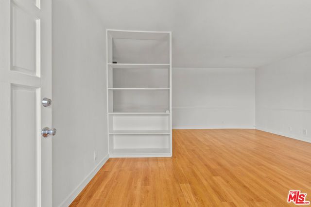 272 S Doheny Drive, Beverly Hills, CA 90211