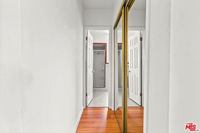 272 S Doheny Drive, Beverly Hills, CA 90211