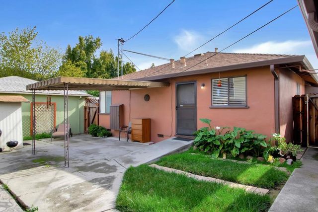 2085 Lynnhaven Drive, San Jose, CA 95128