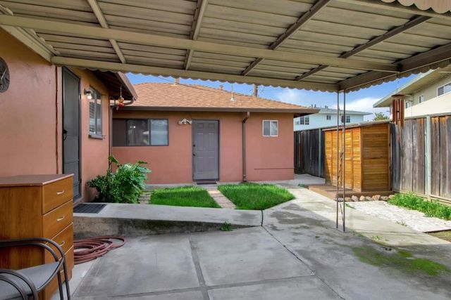 2085 Lynnhaven Drive, San Jose, CA 95128