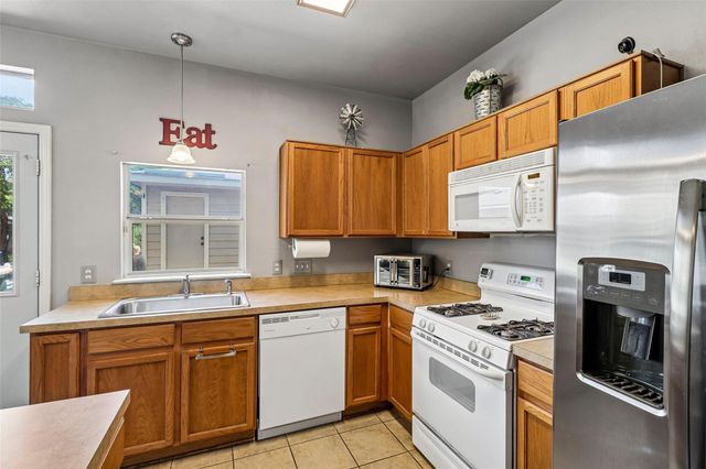 311A Utterback ST, Kyle, TX 78640