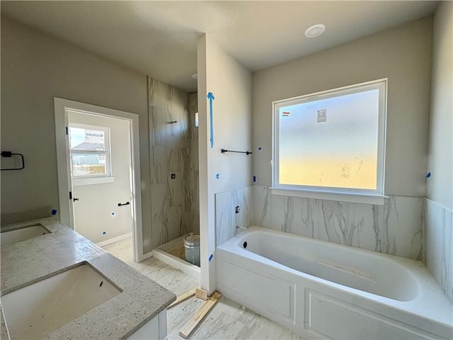 5901 SW Chiefs Avenue, Bentonville, AR 72713