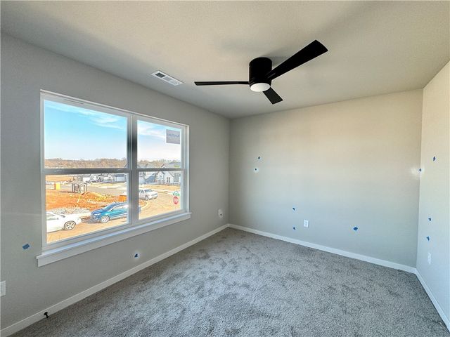 5901 SW Chiefs Avenue, Bentonville, AR 72713