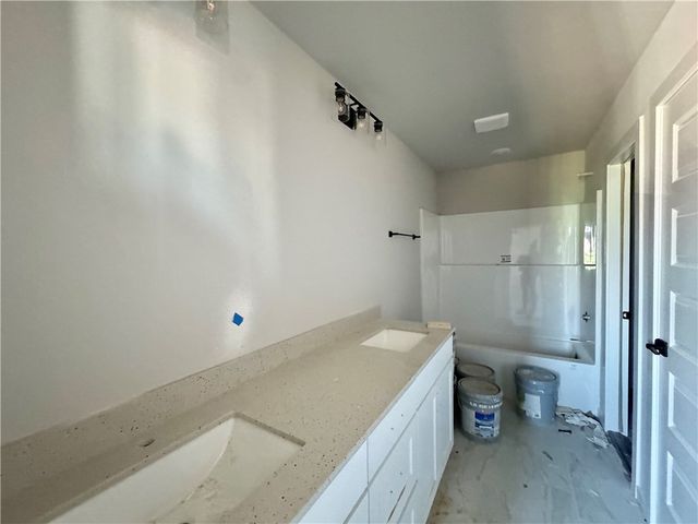 5901 SW Chiefs Avenue, Bentonville, AR 72713