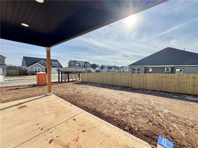 5901 SW Chiefs Avenue, Bentonville, AR 72713