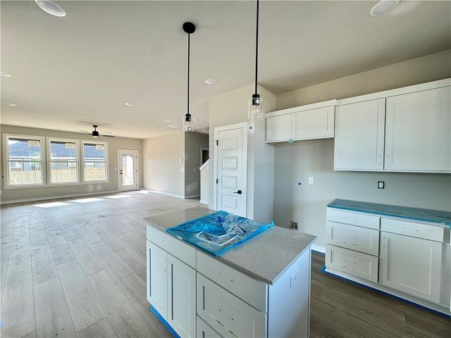 5901 SW Chiefs Avenue, Bentonville, AR 72713