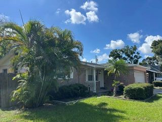 6617 27TH WAY N, St Petersburg, FL 33702