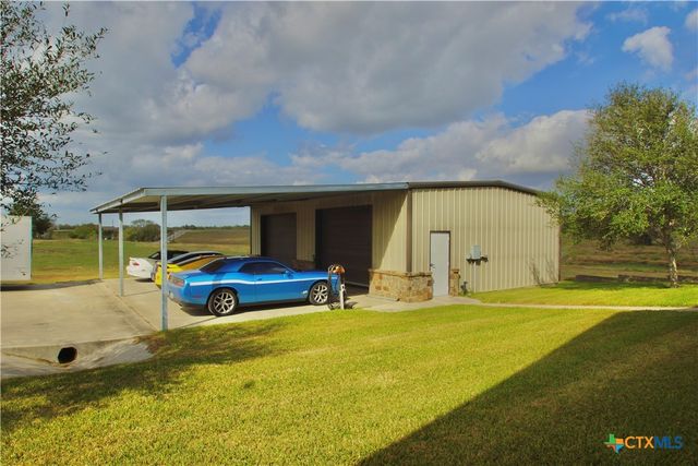 27 Stehle Road, Victoria, TX 77905