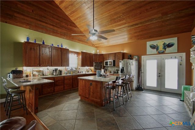 27 Stehle Road, Victoria, TX 77905