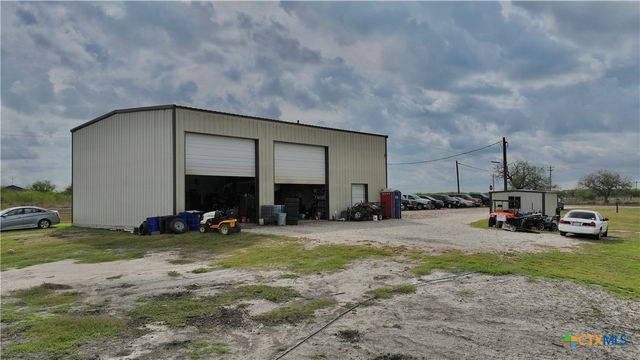 27 Stehle Road, Victoria, TX 77905