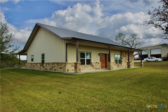 27 Stehle Road, Victoria, TX 77905