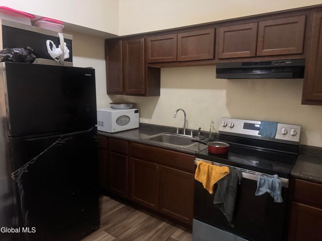 144 Broad Street, Albany, NY 12202