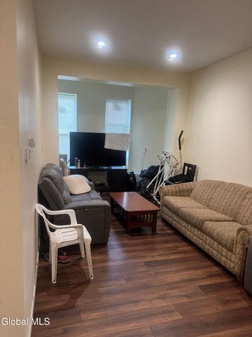 144 Broad Street, Albany, NY 12202
