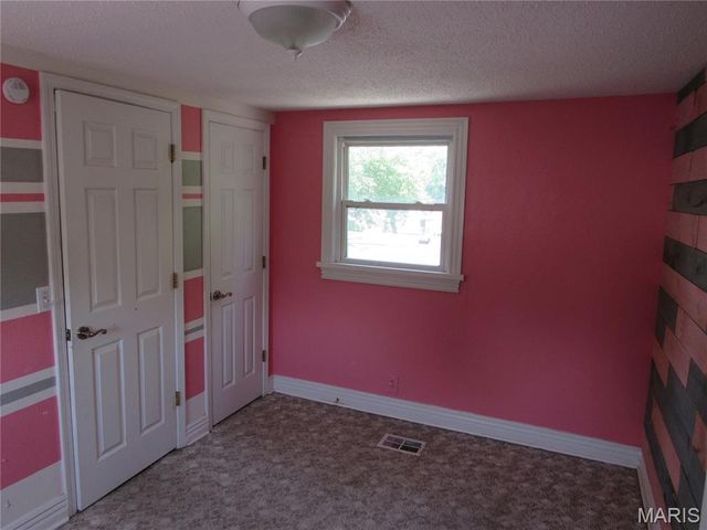 1109 Saint Clair Avenue, Collinsville, IL 62234