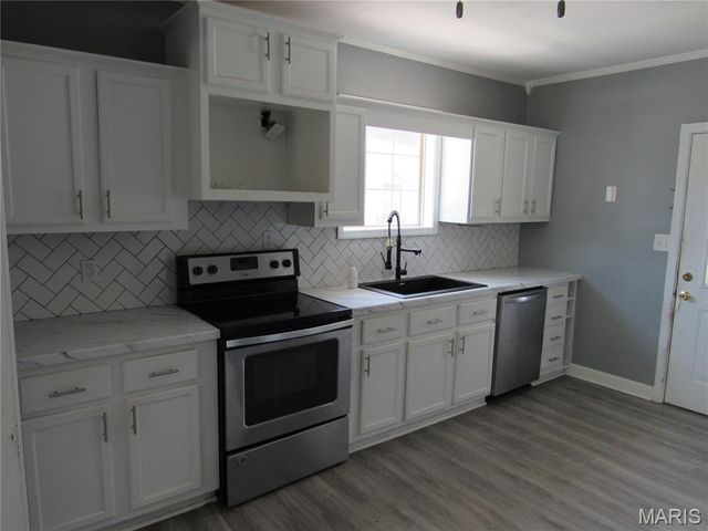 1109 Saint Clair Avenue, Collinsville, IL 62234