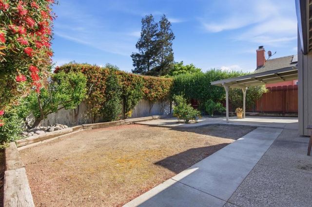 1660 Monte Vista Drive, Hollister, CA 95023