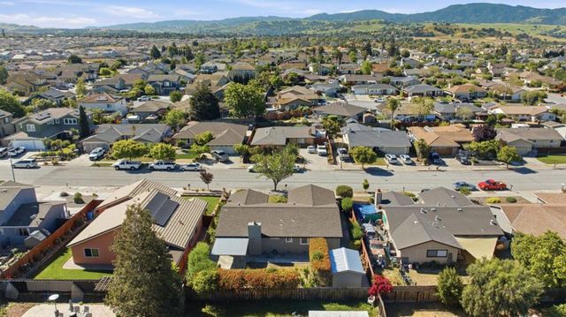 1660 Monte Vista Drive, Hollister, CA 95023