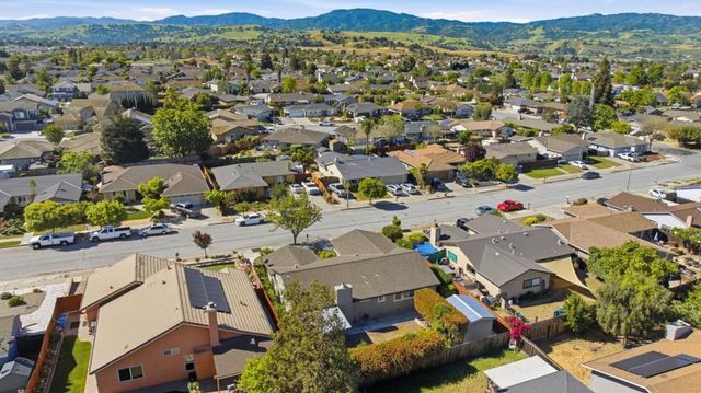 1660 Monte Vista Drive, Hollister, CA 95023