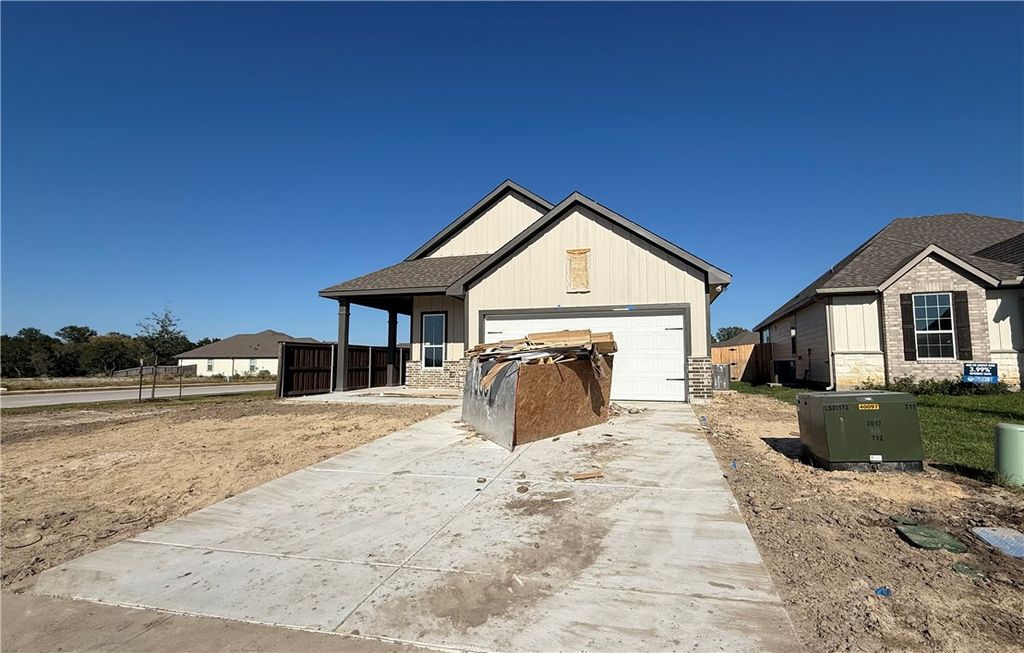 10601 Burgundy Berry Way, Bryan, TX 77845