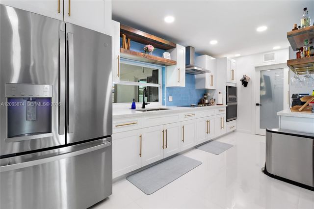 1150 N Douglas Road, Pembroke Pines, FL 33024