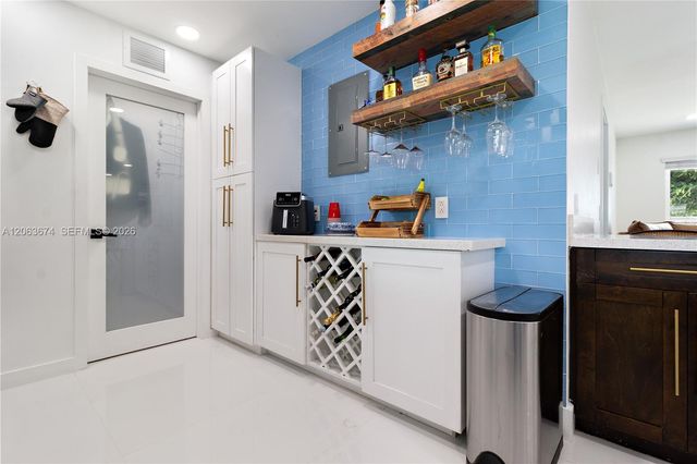 1150 N Douglas Road, Pembroke Pines, FL 33024