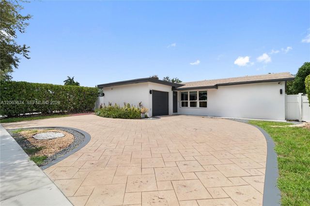 1150 N Douglas Road, Pembroke Pines, FL 33024