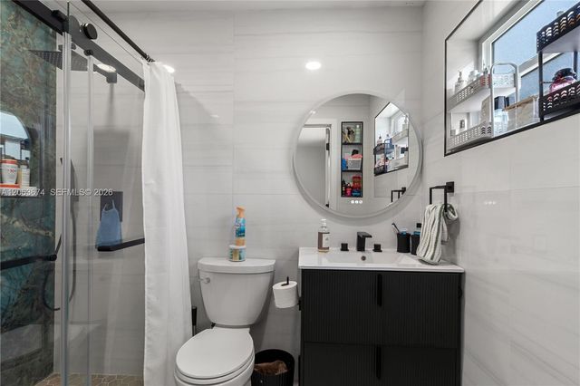 1150 N Douglas Road, Pembroke Pines, FL 33024