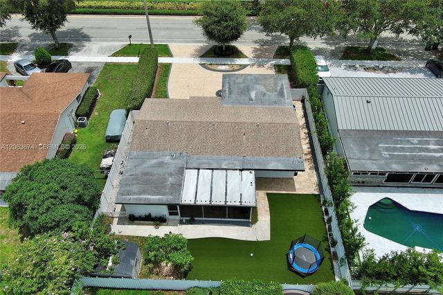 1150 N Douglas Road, Pembroke Pines, FL 33024