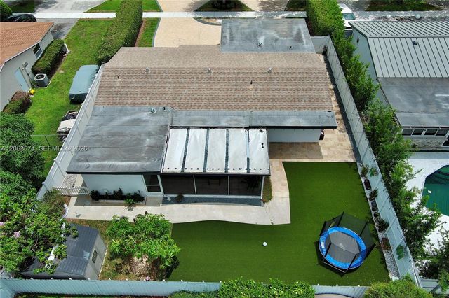 1150 N Douglas Road, Pembroke Pines, FL 33024