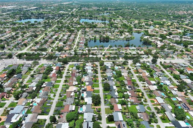 1150 N Douglas Road, Pembroke Pines, FL 33024