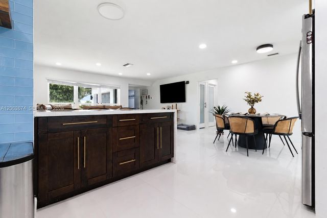 1150 N Douglas Road, Pembroke Pines, FL 33024